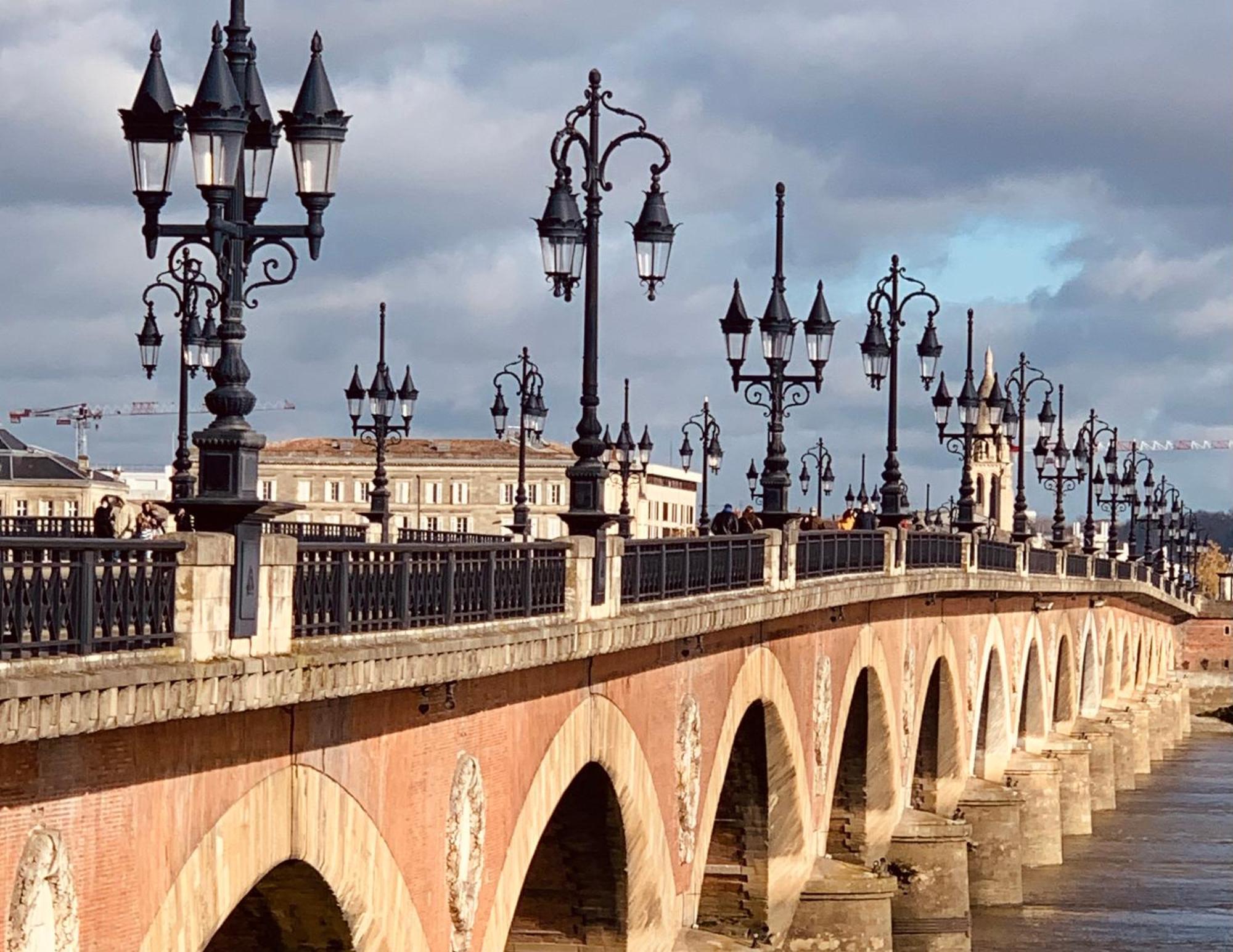 Bordeaux Terrace Apartment Bagian luar foto