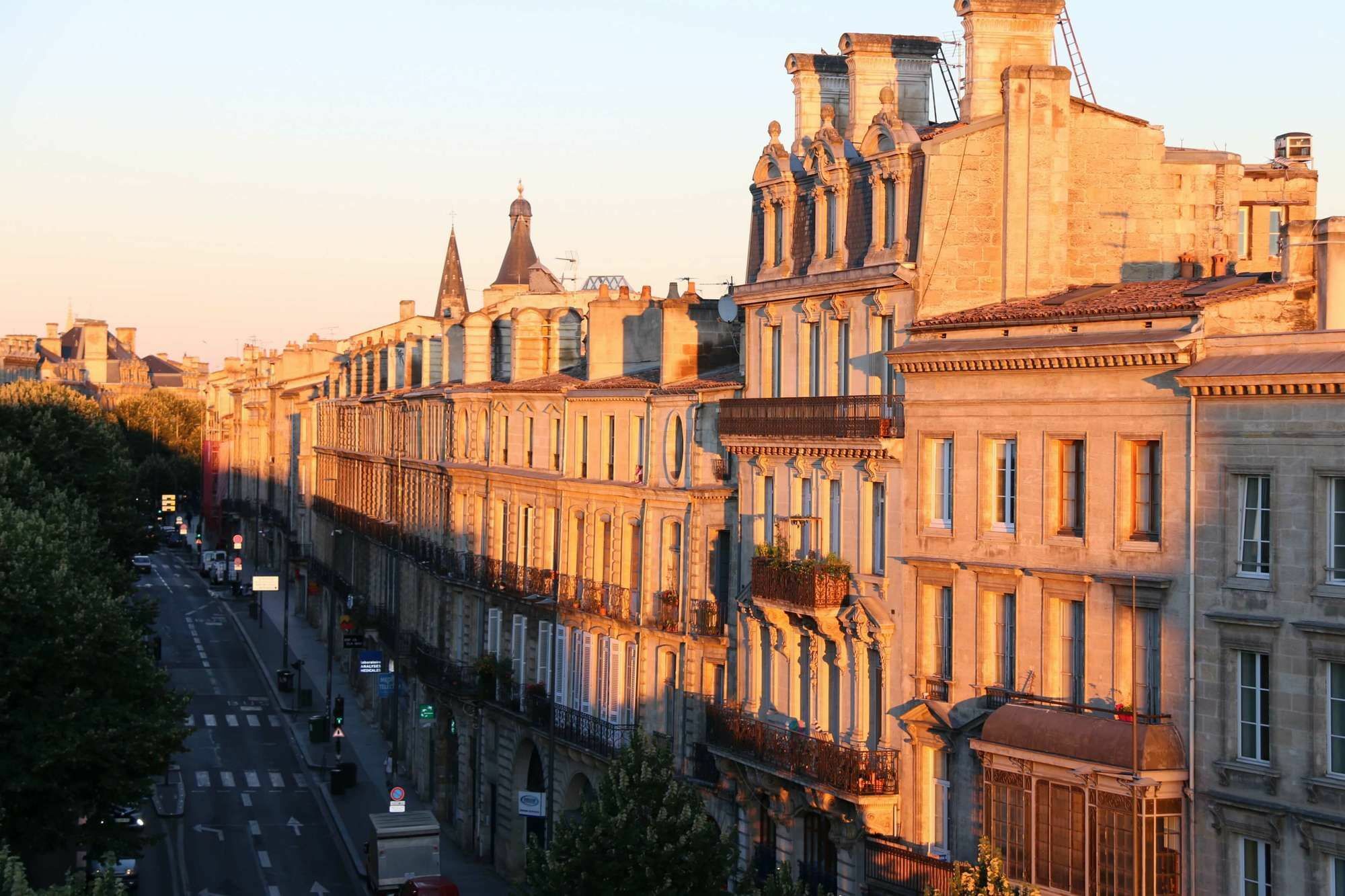 Bordeaux Terrace Apartment Bagian luar foto
